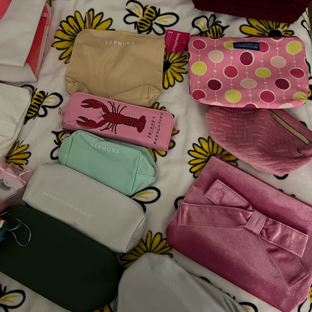 Sephora Vibrant Cosmetic Bag Set